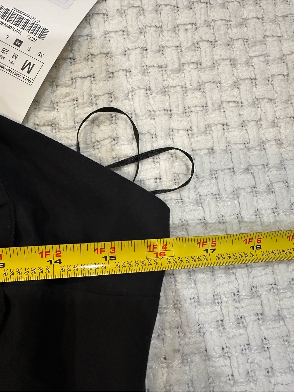Zara black textured flower poplin halter crop top - Picture 6 of 6